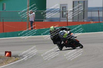 media/Apr-20-2025-AHRMA (Sun) [[393a79c373]]/Race/Group 10/Turn 4b/